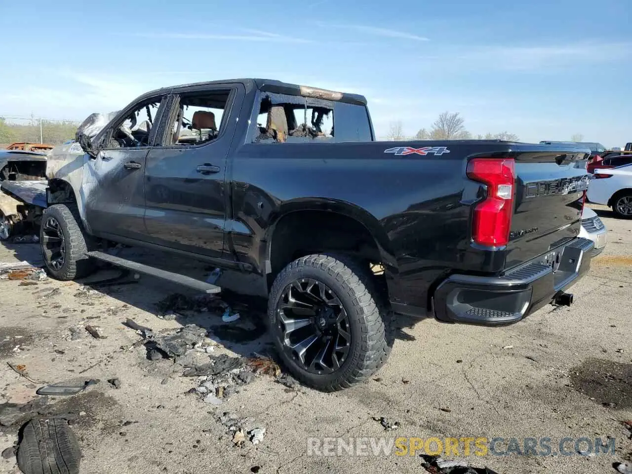 2 Photograph of a damaged car 3GCUYEET9LG380420 CHEVROLET ALL Models 2020