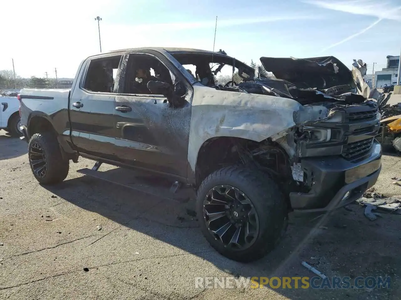 4 Photograph of a damaged car 3GCUYEET9LG380420 CHEVROLET ALL Models 2020