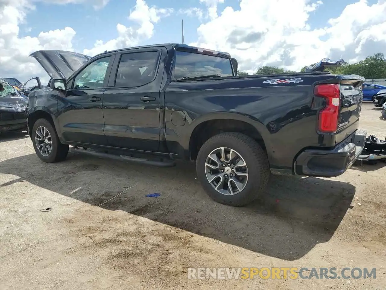 2 Фотография поврежденного автомобиля 3GCUYEETXLG357650 CHEVROLET ALL Models 2020