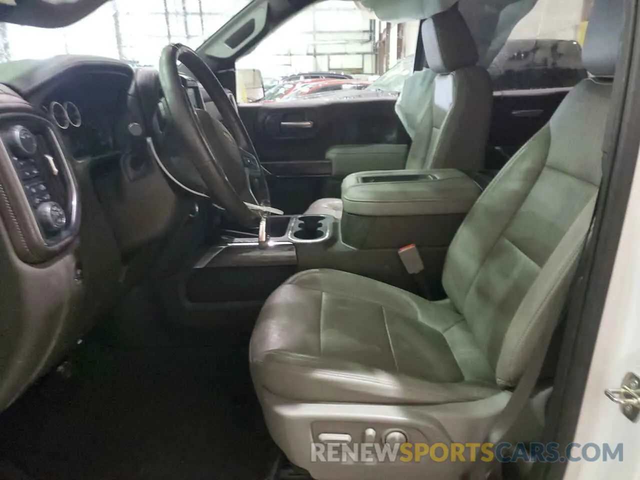 7 Фотография поврежденного автомобиля 3GCUYGED4LG331937 CHEVROLET ALL Models 2020