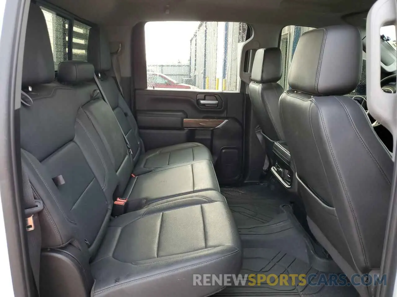10 Фотография поврежденного автомобиля 1GC1YNE75MF169367 CHEVROLET ALL Models 2021
