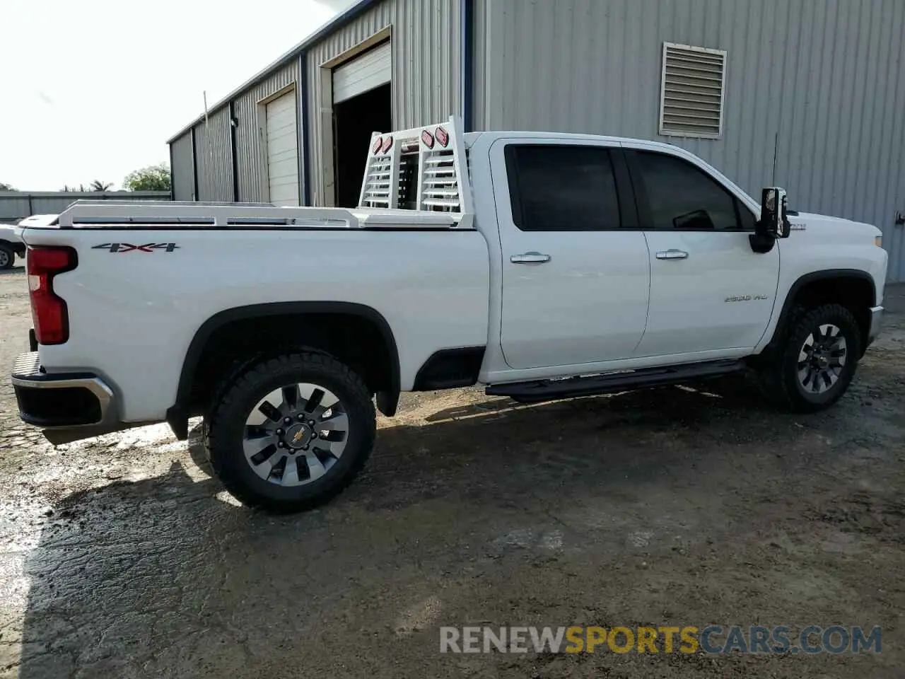 3 Фотография поврежденного автомобиля 1GC1YNE75MF169367 CHEVROLET ALL Models 2021
