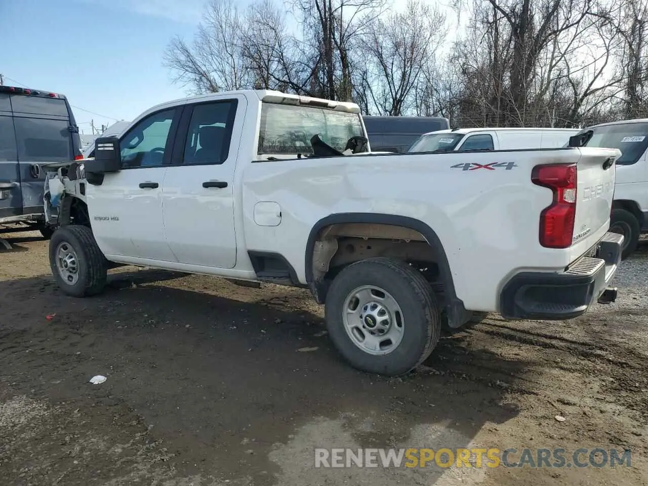 2 Photograph of a damaged car 1GC2YLE70MF215924 CHEVROLET ALL Models 2021