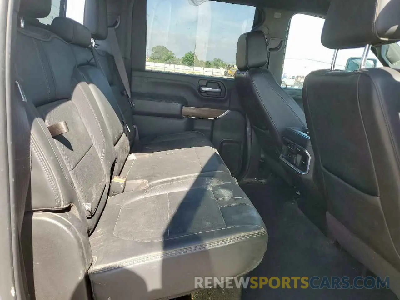 10 Фотография поврежденного автомобиля 1GC4YREY1MF214771 CHEVROLET ALL Models 2021