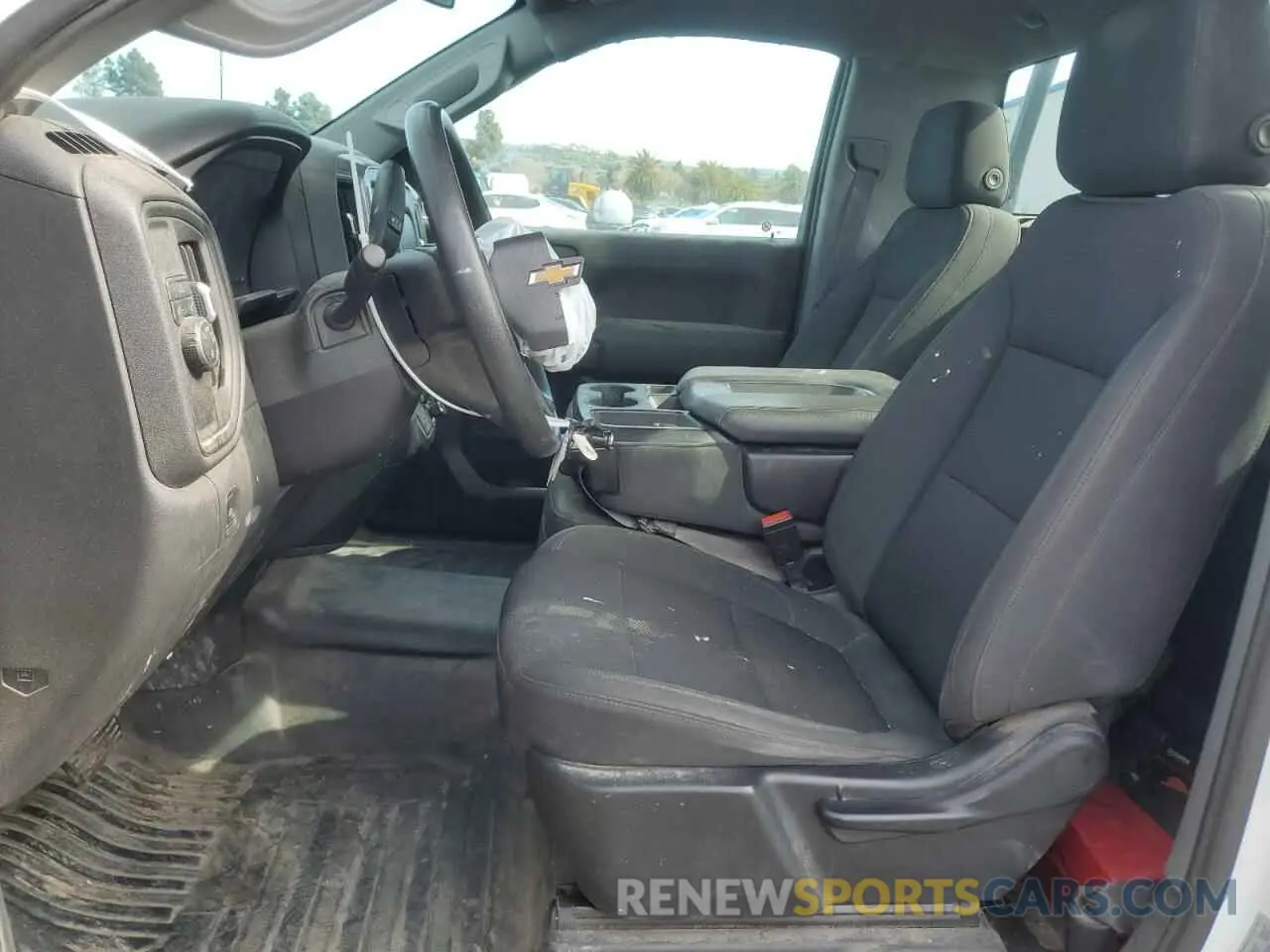 7 Фотография поврежденного автомобиля 3GCNWAEF7MG317850 CHEVROLET ALL Models 2021