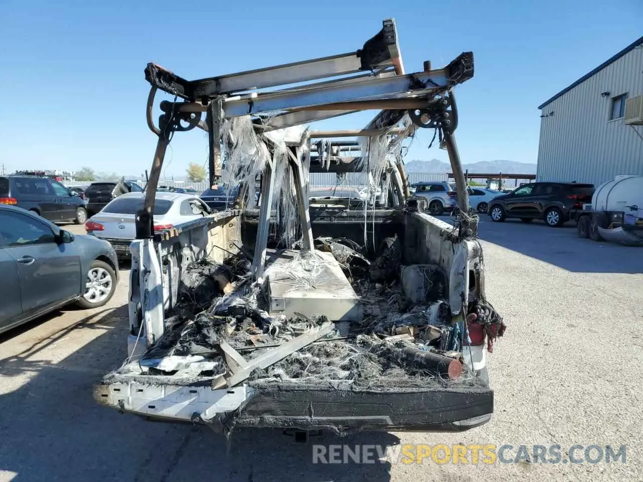 6 Photograph of a damaged car 3GCNWAEH8MG369117 CHEVROLET ALL Models 2021