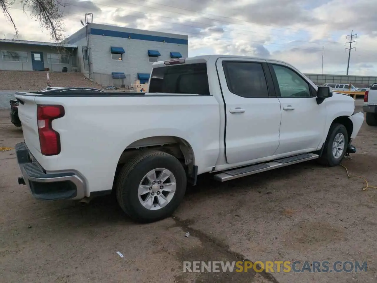 3 Фотография поврежденного автомобиля 3GCPWCEK8MG122826 CHEVROLET ALL Models 2021