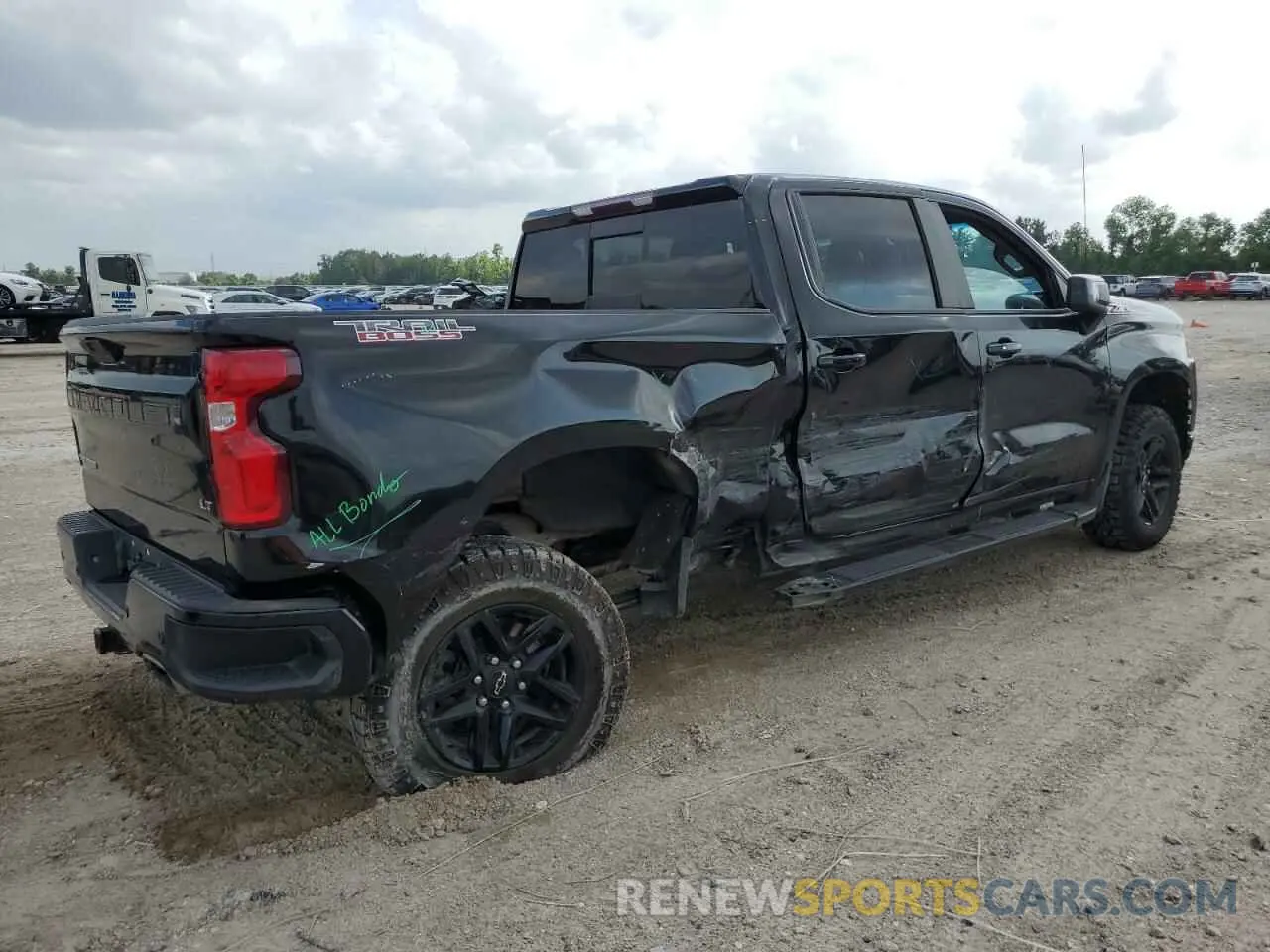 3 Photograph of a damaged car 3GCPYFEL6MG114129 CHEVROLET ALL Models 2021