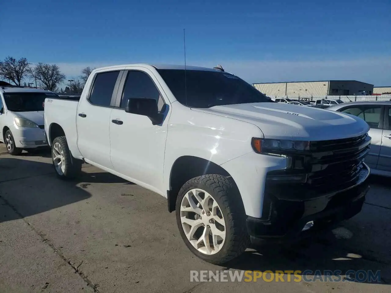 4 Фотография поврежденного автомобиля 3GCPYFELXMG276331 CHEVROLET ALL Models 2021
