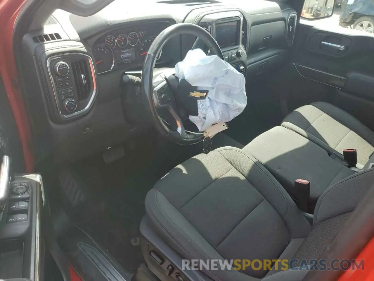 8 Фотография поврежденного автомобиля 3GCUYDED6MG310040 CHEVROLET ALL Models 2021