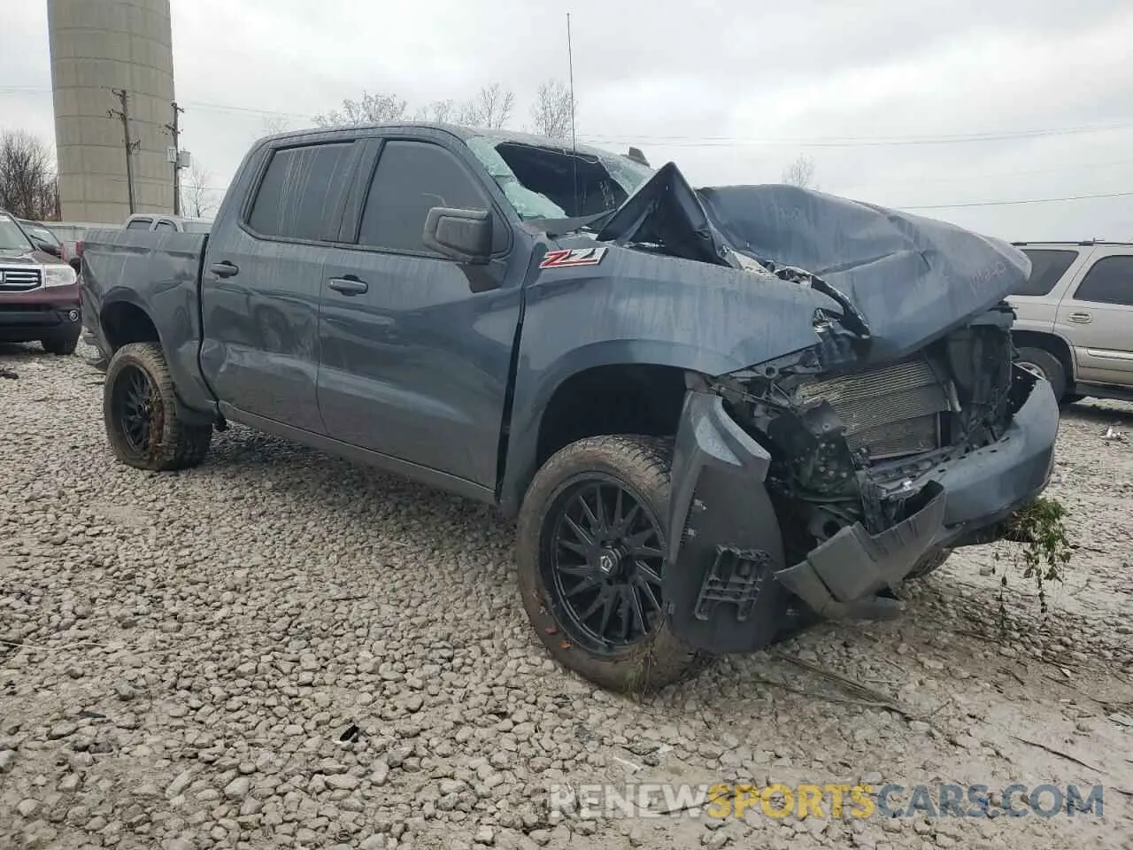 4 Фотография поврежденного автомобиля 3GCUYEED4MG118640 CHEVROLET ALL Models 2021