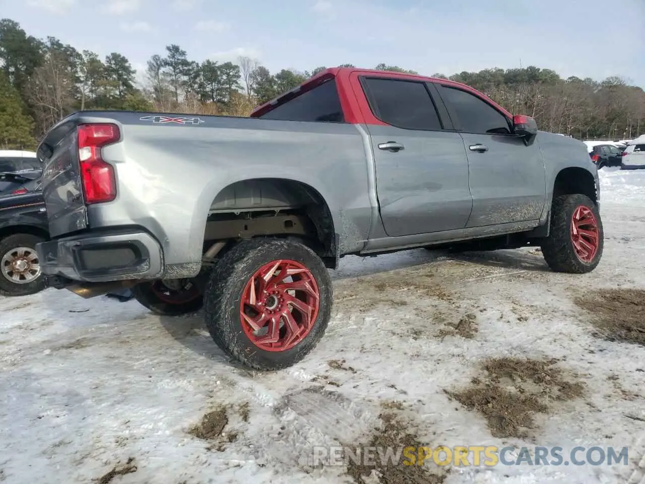 3 Фотография поврежденного автомобиля 3GCUYEET6MG286206 CHEVROLET ALL Models 2021