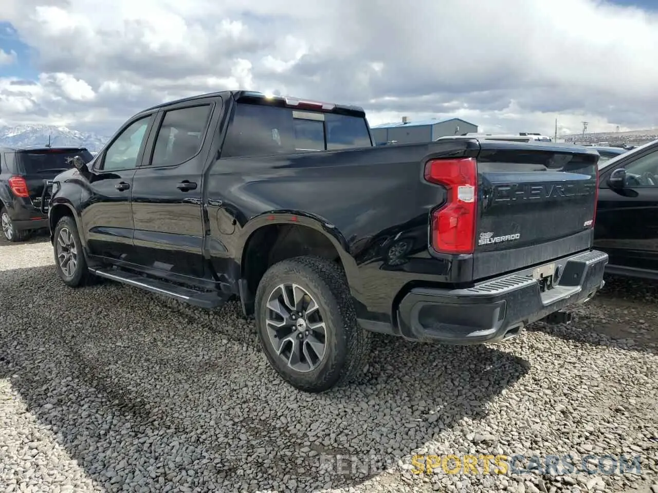 2 Фотография поврежденного автомобиля 3GCUYEETXMG242080 CHEVROLET ALL Models 2021