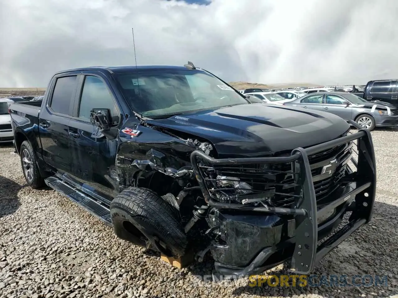 4 Фотография поврежденного автомобиля 3GCUYEETXMG242080 CHEVROLET ALL Models 2021