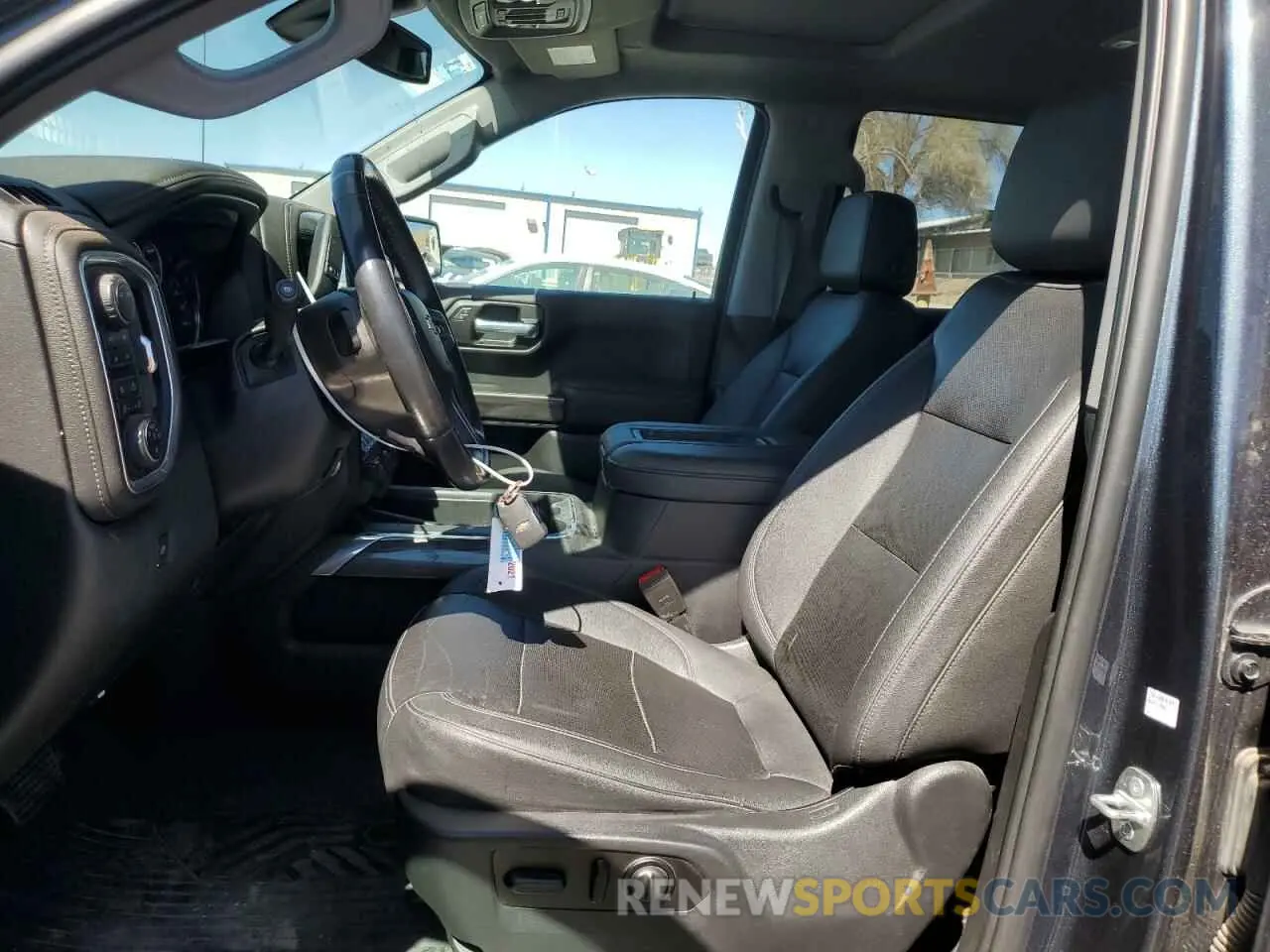 7 Фотография поврежденного автомобиля 3GCUYGED4MG186657 CHEVROLET ALL Models 2021
