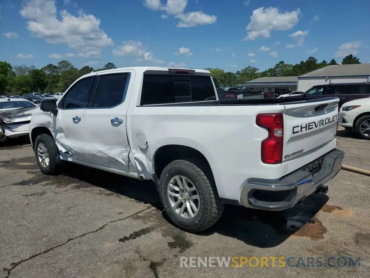 2 Photograph of a damaged car 3GCUYGED4MG345127 CHEVROLET All Models 2021