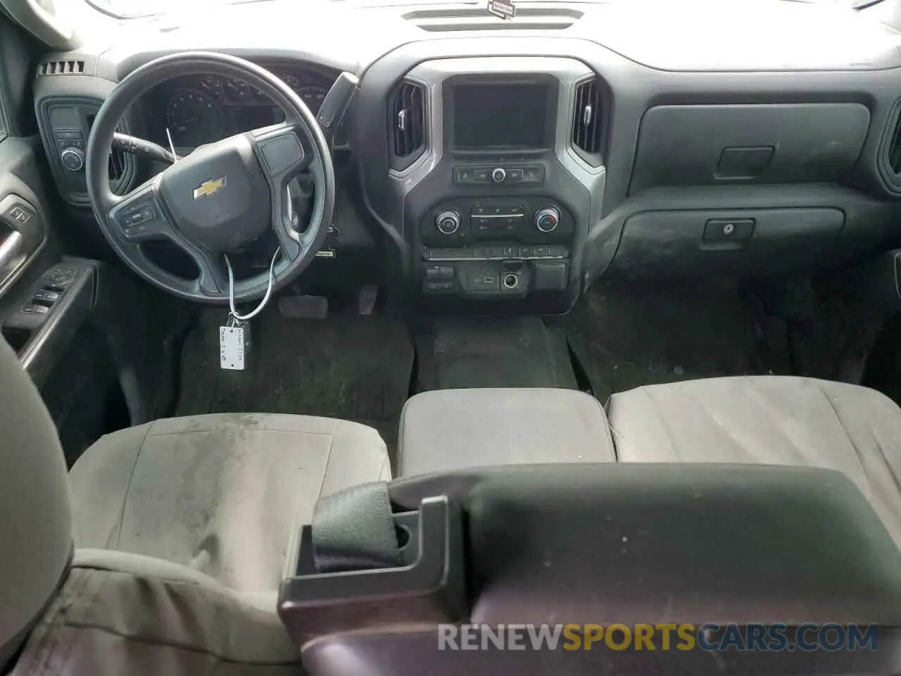 8 Фотография поврежденного автомобиля 1GB2WLE74NF280111 CHEVROLET ALL Models 2022