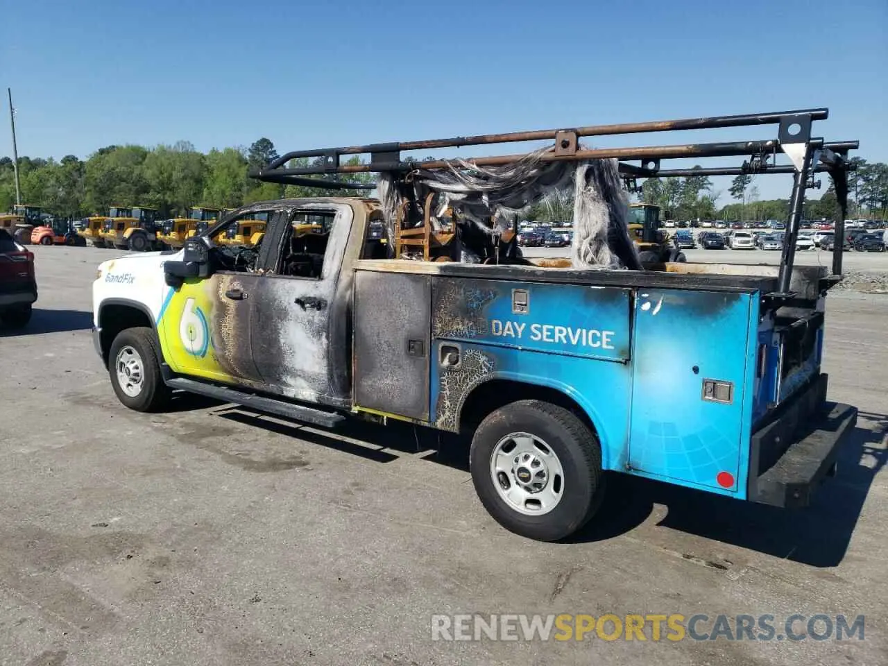 2 Photograph of a damaged car 1GB2WLE77NF230819 CHEVROLET ALL Models 2022