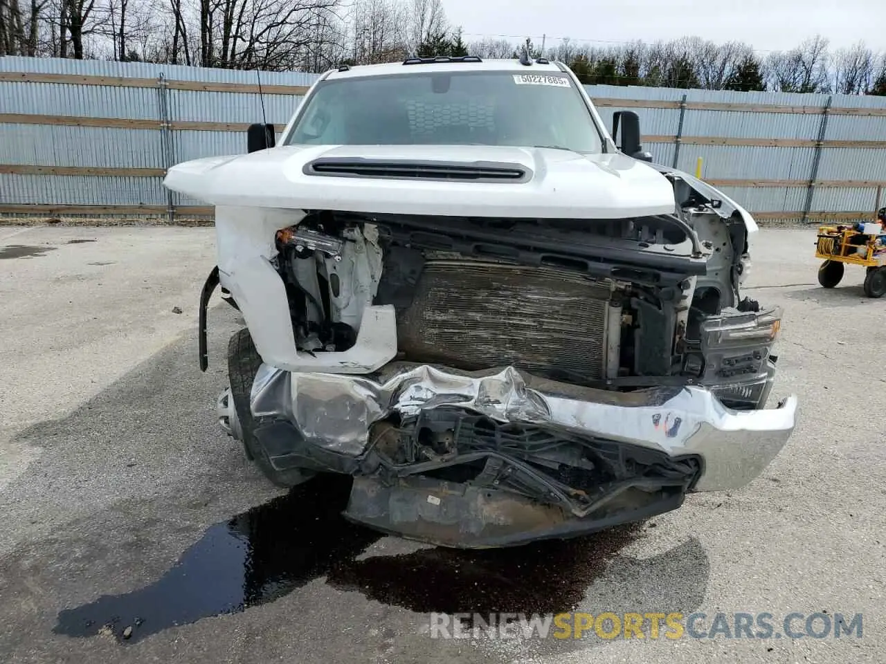 5 Photograph of a damaged car 1GB4YSE72NF330775 CHEVROLET ALL Models 2022