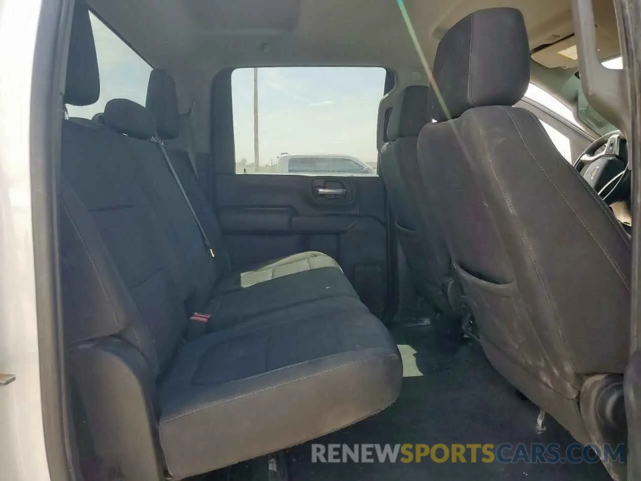 10 Фотография поврежденного автомобиля 1GC1YNE72NF202374 CHEVROLET ALL Models 2022