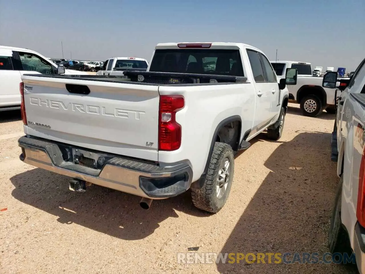3 Фотография поврежденного автомобиля 1GC1YNE72NF202374 CHEVROLET ALL Models 2022