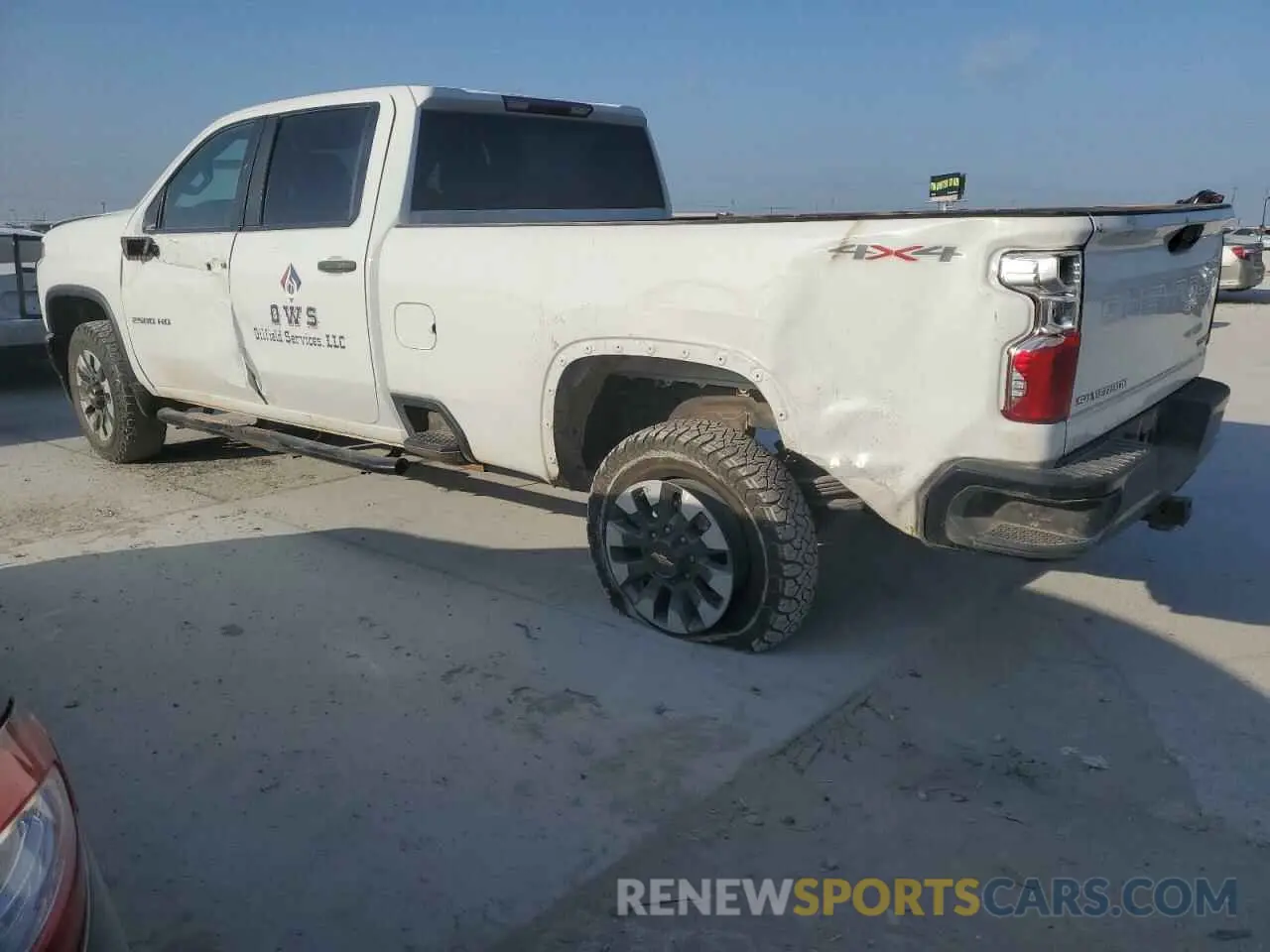 2 Фотография поврежденного автомобиля 1GC4YME75NF365477 CHEVROLET ALL Models 2022
