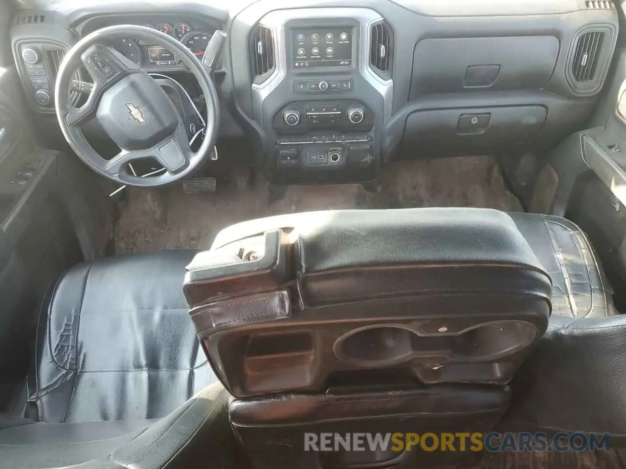 8 Фотография поврежденного автомобиля 1GC4YME75NF365477 CHEVROLET ALL Models 2022