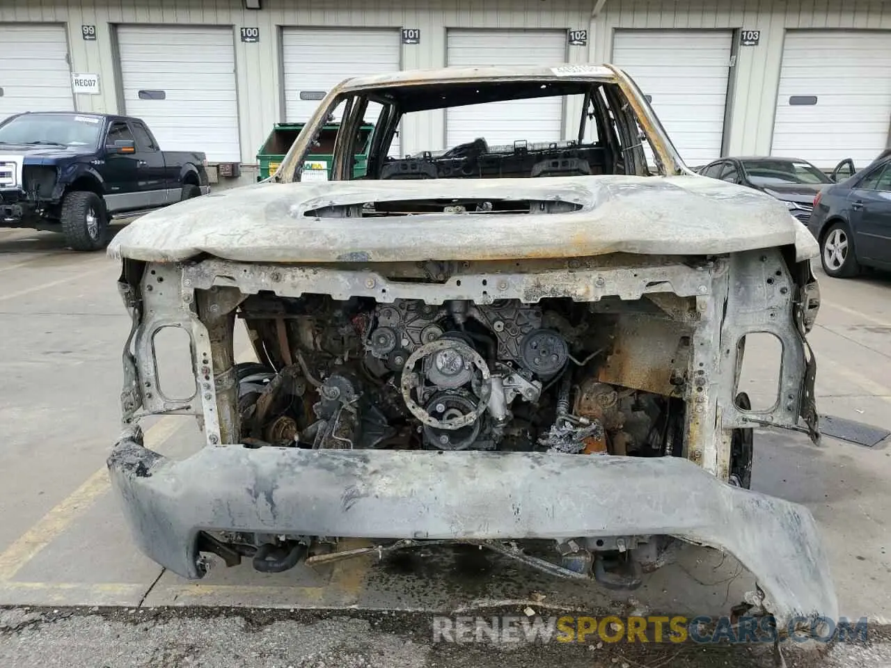 5 Photograph of a damaged car 1GC4YMEYXNF162268 CHEVROLET ALL Models 2022