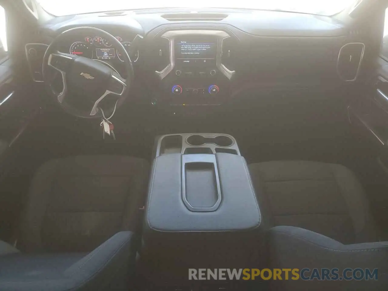 8 Фотография поврежденного автомобиля 1GC4YNE75NF179640 CHEVROLET ALL Models 2022