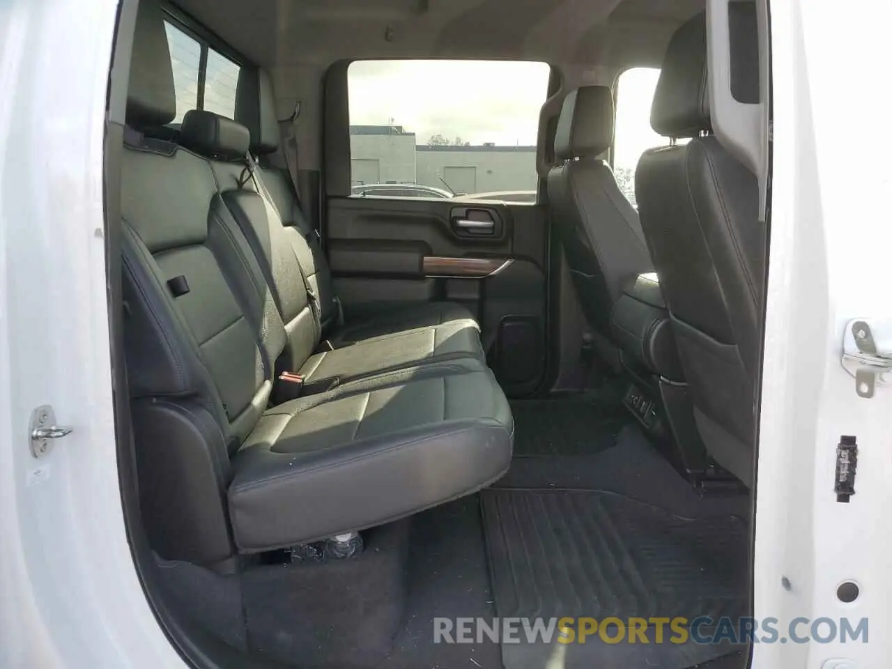 10 Фотография поврежденного автомобиля 1GC4YNEY5NF236623 CHEVROLET ALL Models 2022
