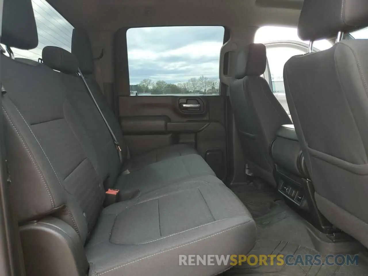 10 Фотография поврежденного автомобиля 1GC4YNEYXNF132287 CHEVROLET ALL Models 2022