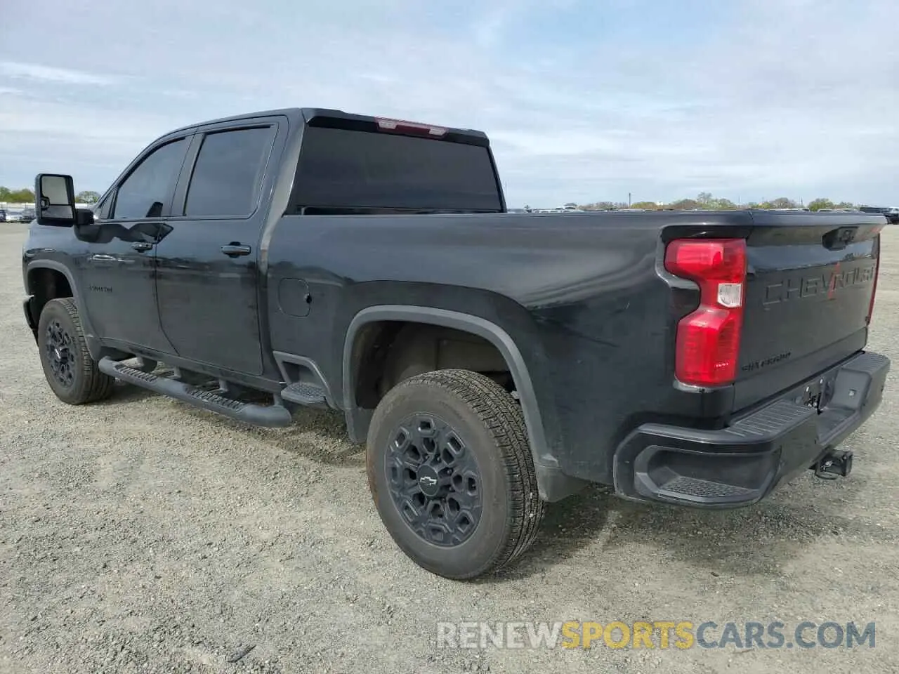 2 Фотография поврежденного автомобиля 1GC4YNEYXNF132287 CHEVROLET ALL Models 2022
