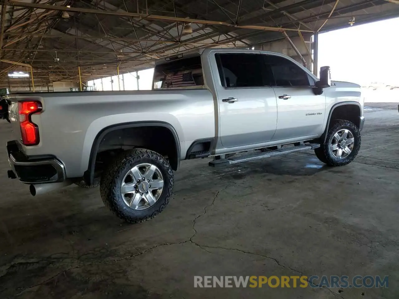 3 Фотография поврежденного автомобиля 1GC4YPEY6NF132704 CHEVROLET ALL Models 2022