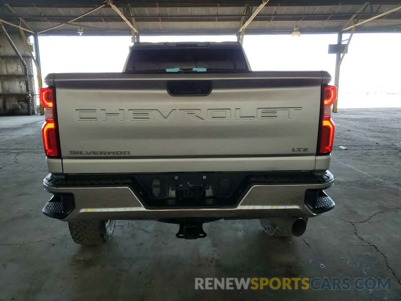 6 Фотография поврежденного автомобиля 1GC4YPEY6NF132704 CHEVROLET ALL Models 2022