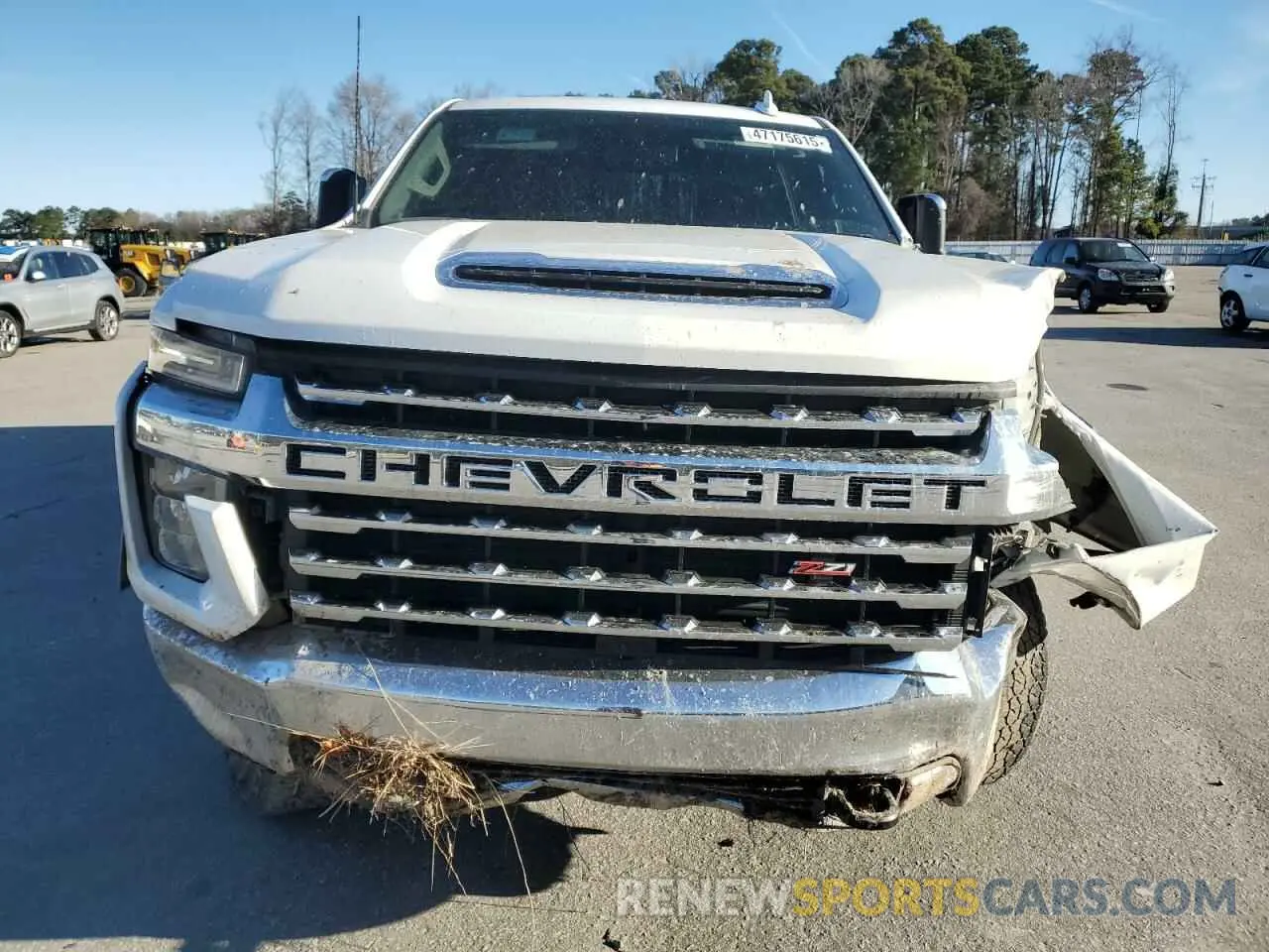 5 Photograph of a damaged car 1GC4YPEY7NF214022 CHEVROLET ALL Models 2022