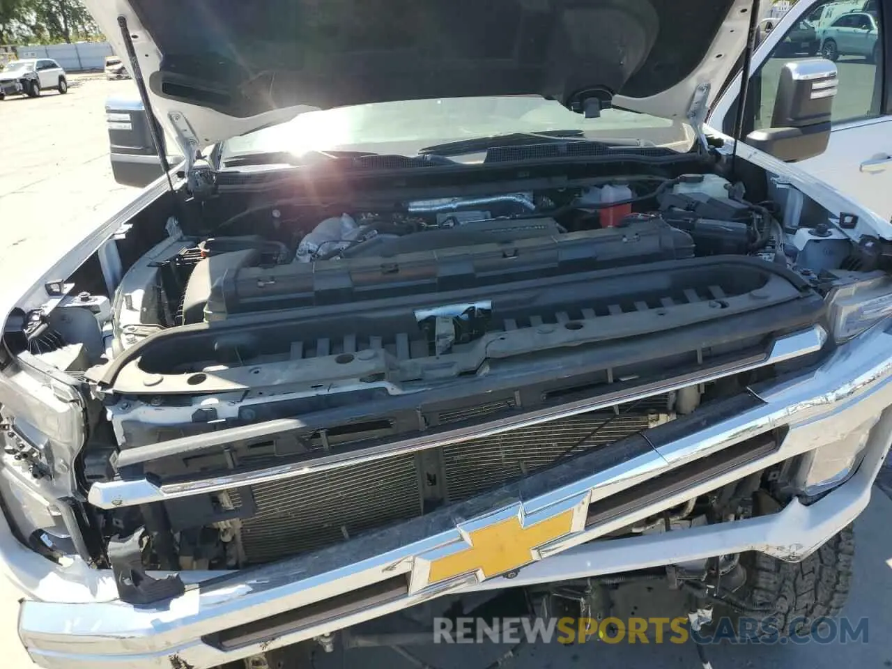 11 Фотография поврежденного автомобиля 1GC4YREY6NF105675 CHEVROLET ALL Models 2022
