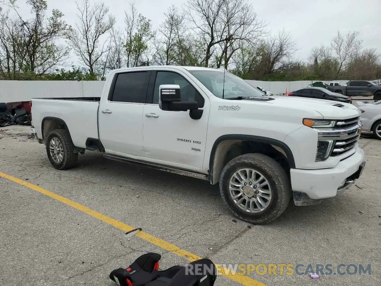 4 Фотография поврежденного автомобиля 1GC4YVEY4NF305429 CHEVROLET ALL Models 2022