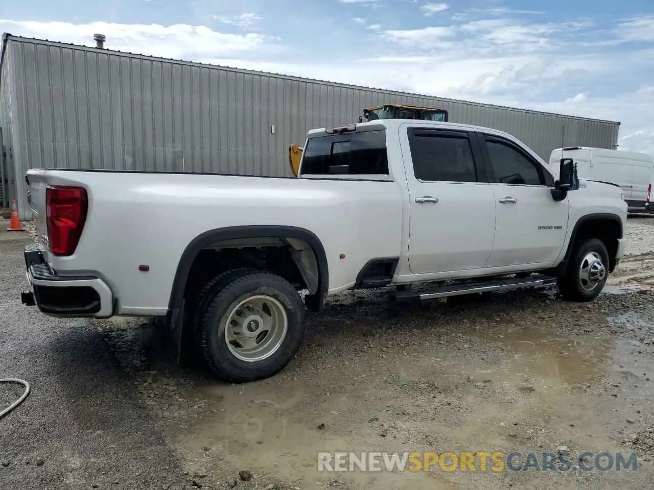 3 Фотография поврежденного автомобиля 1GC4YVEY9NF277496 CHEVROLET ALL Models 2022