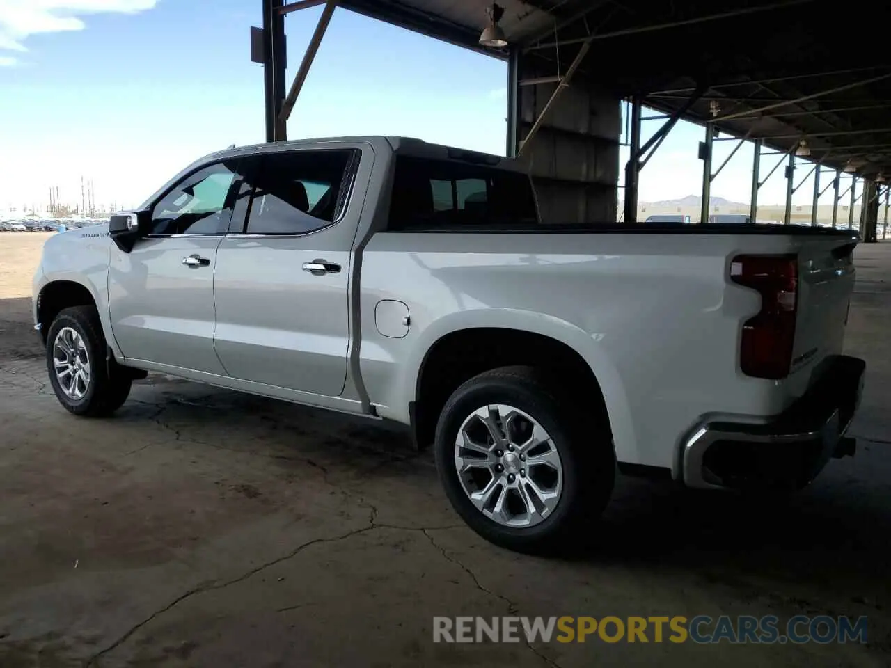 2 Фотография поврежденного автомобиля 1GCPAEETXNZ589525 CHEVROLET ALL Models 2022