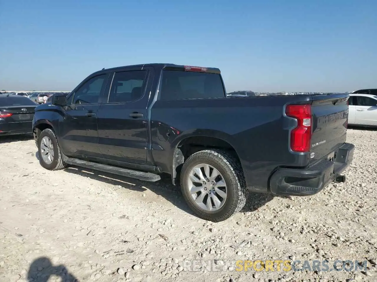 2 Фотография поврежденного автомобиля 1GCPWBEK2NZ157289 CHEVROLET All Models 2022