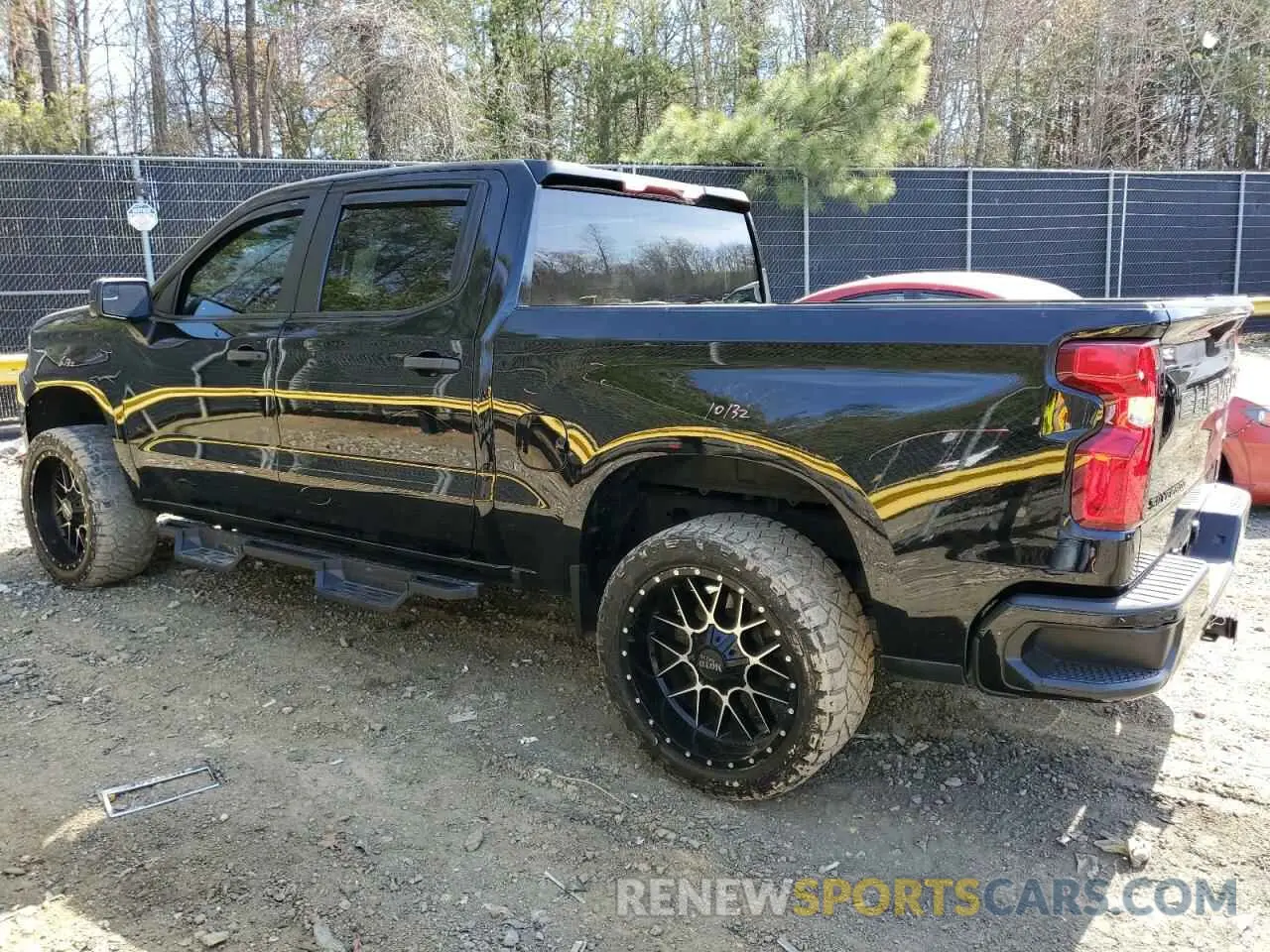 2 Фотография поврежденного автомобиля 1GCPYBEKXNZ120758 CHEVROLET ALL Models 2022