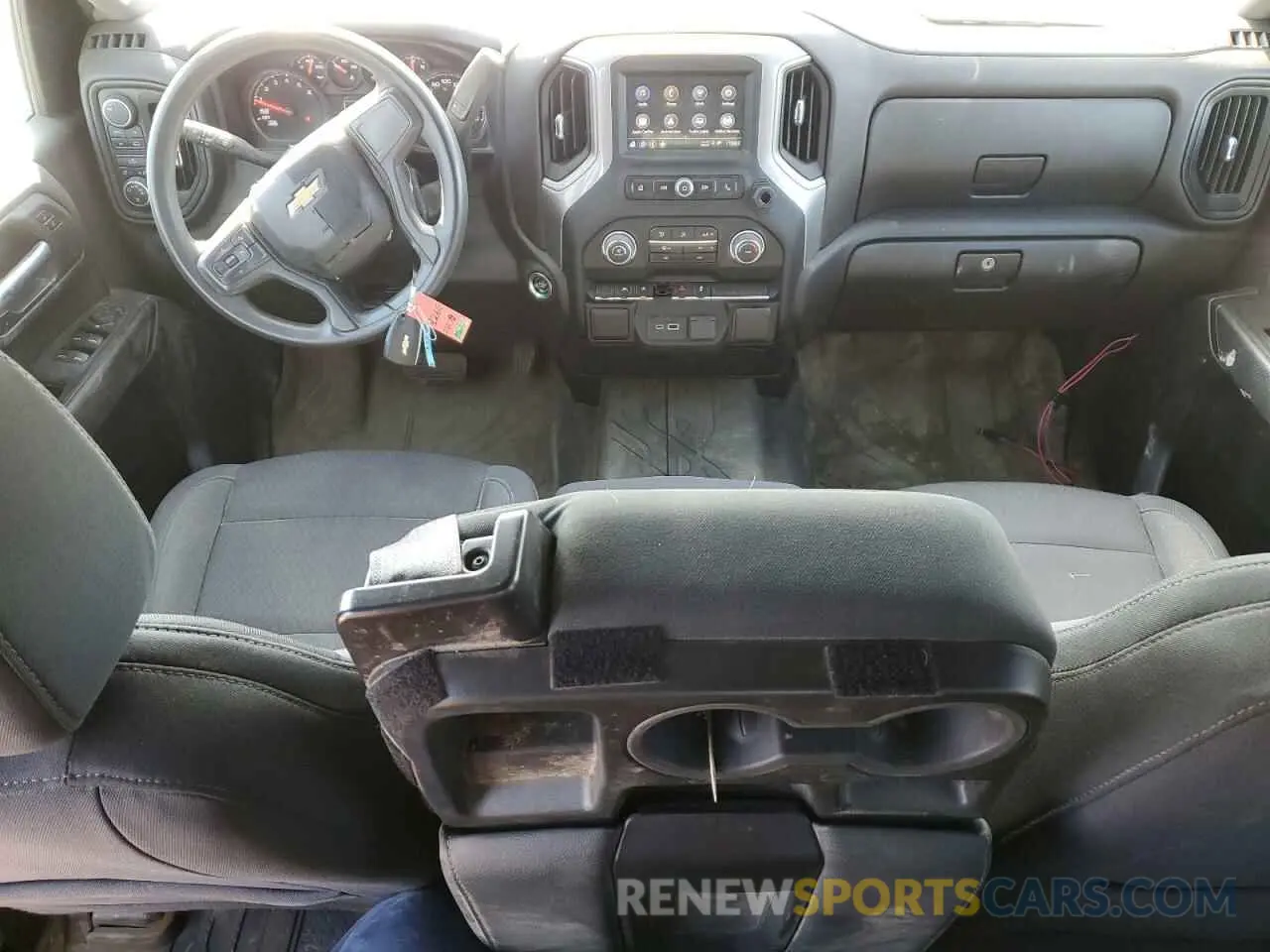 8 Фотография поврежденного автомобиля 1GCRDAED9NZ521332 CHEVROLET ALL Models 2022