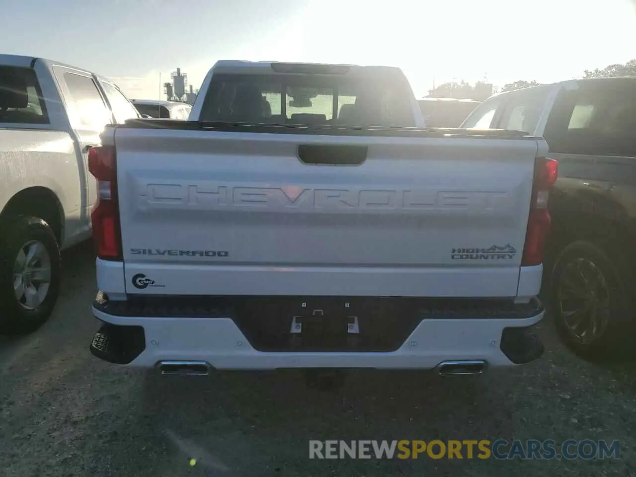 6 Фотография поврежденного автомобиля 1GCUDJED8NZ606415 CHEVROLET ALL Models 2022