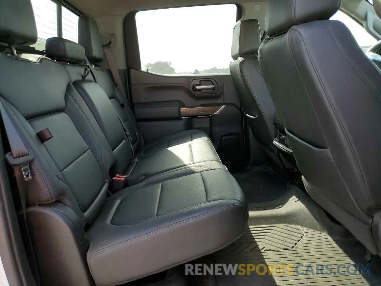 10 Фотография поврежденного автомобиля 1GCUYEED7NZ146885 CHEVROLET ALL Models 2022