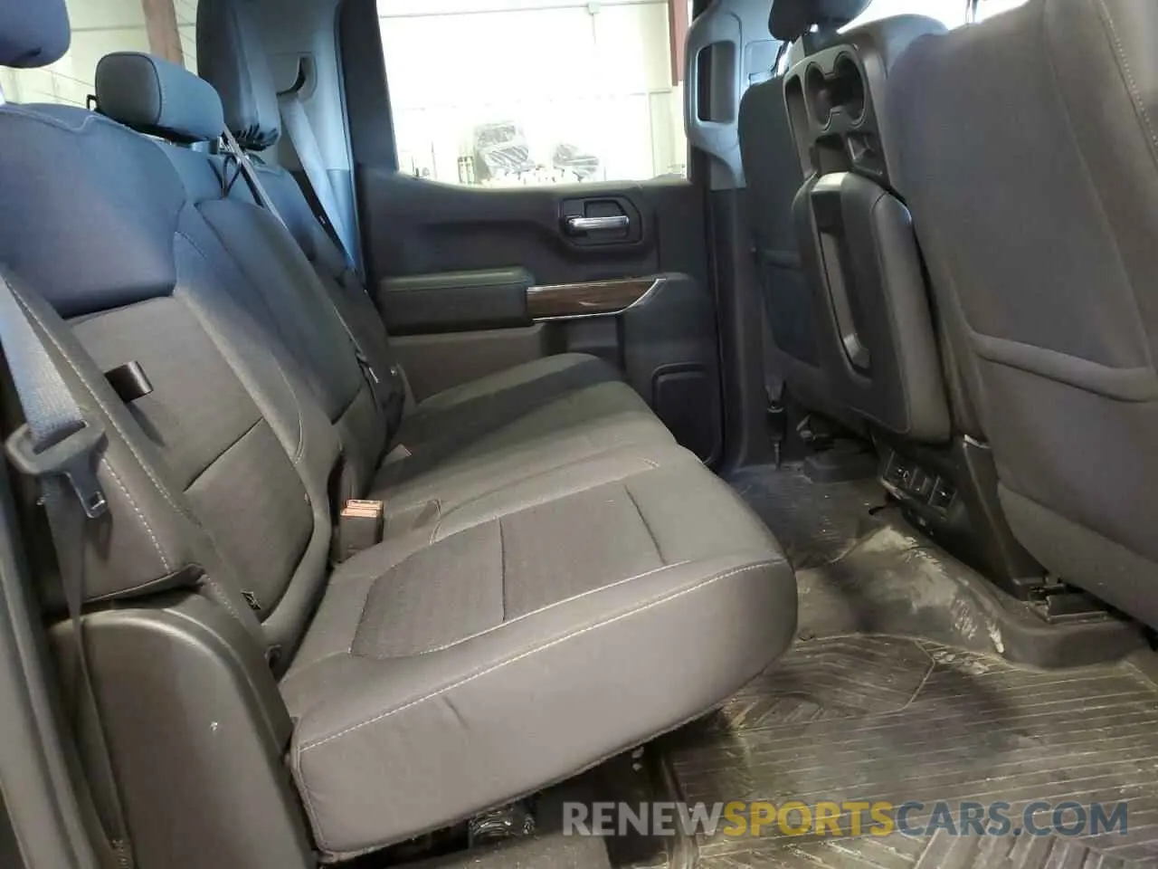 11 Фотография поврежденного автомобиля 1GCUYEED9NZ149528 CHEVROLET ALL Models 2022