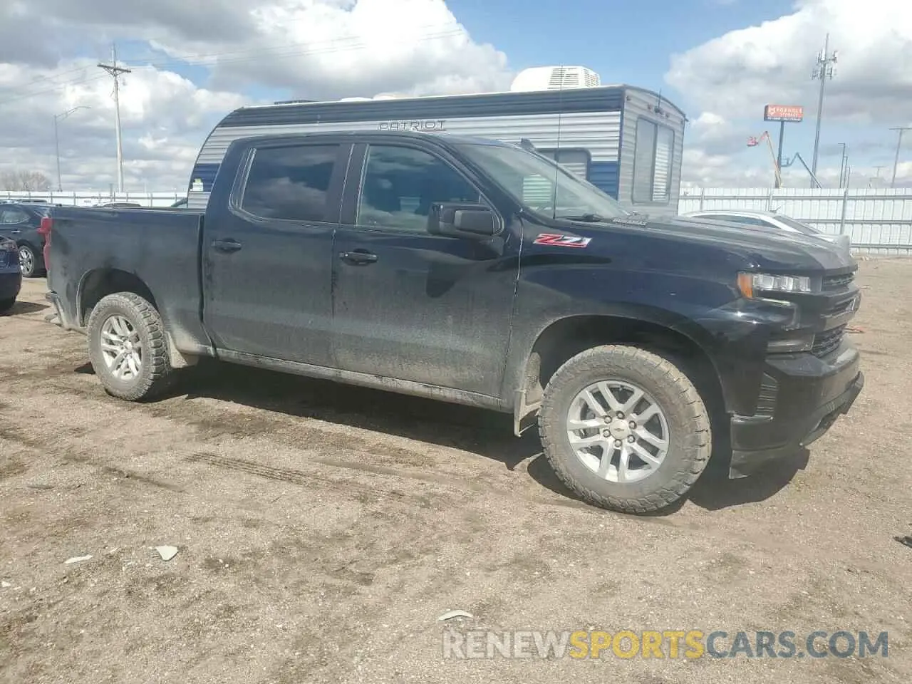 4 Фотография поврежденного автомобиля 1GCUYEET0NZ230148 CHEVROLET ALL Models 2022