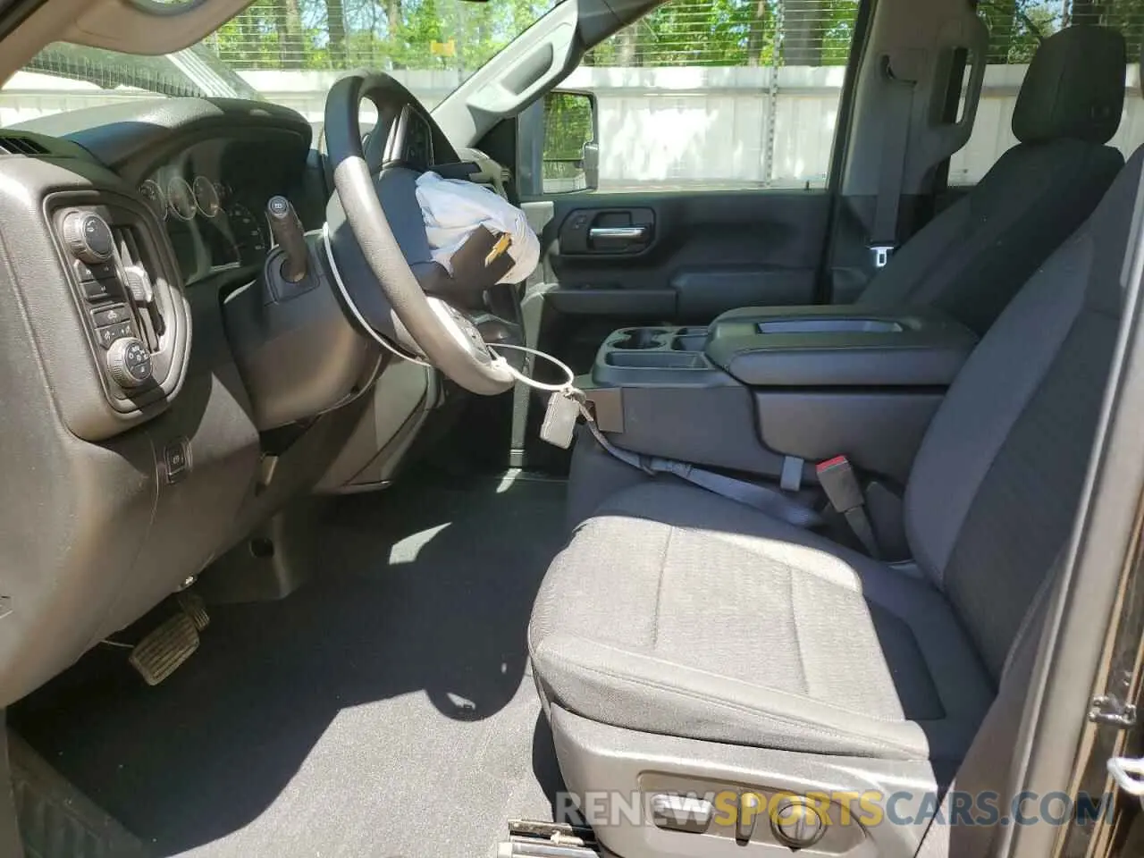 7 Photograph of a damaged car 2GC4YMEY6N1202577 CHEVROLET ALL Models 2022