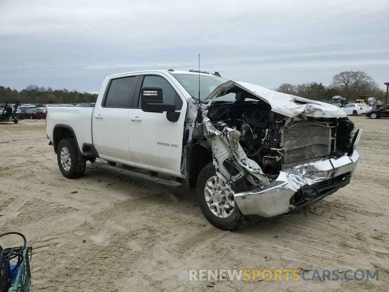 4 Фотография поврежденного автомобиля 2GC4YNEY0N1223950 CHEVROLET ALL Models 2022