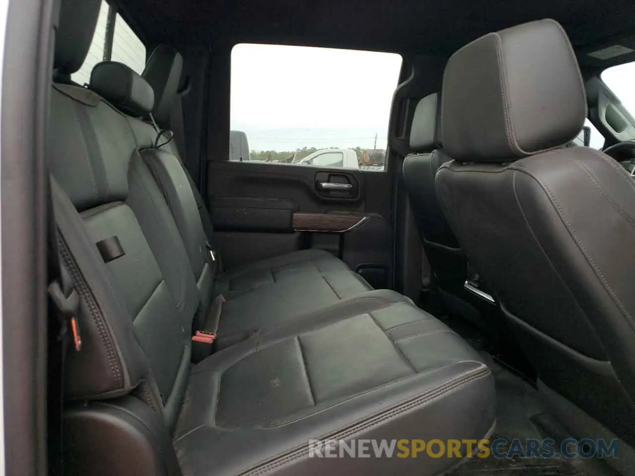 11 Фотография поврежденного автомобиля 2GC4YREY6N1235382 CHEVROLET ALL Models 2022