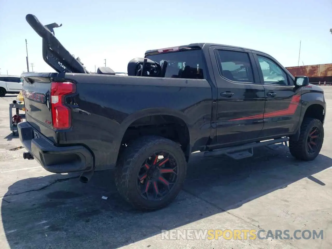 3 Фотография поврежденного автомобиля 2GCPADED6N1508743 CHEVROLET ALL Models 2022